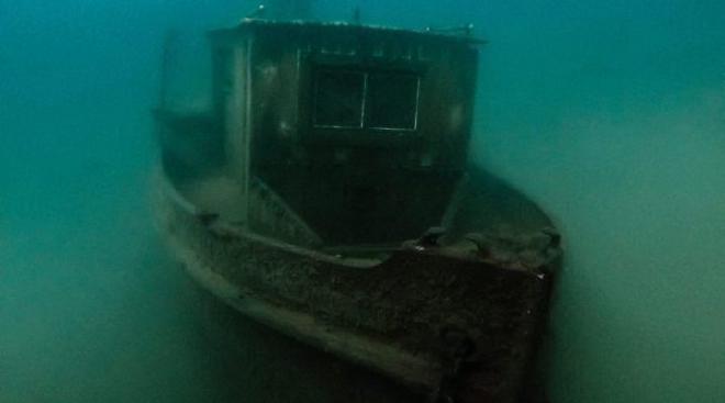 Primera imagen subacuática del Helvecia en las profundidades del lago Nahuel Huapi tras el naufragio de 1906. Crédito de la imagen: Nicolás Mazzola