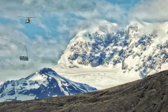 Mediciones de radar desde helicóptero en el glaciar Perito Moreno. (Imagen: Ever Bueti)