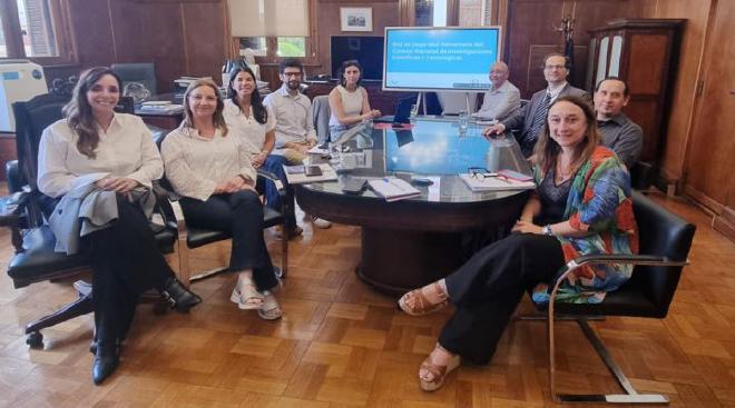 Meeting with representatives of the Secretariat of Agriculture, Livestock, and Fisheries of the Nation and the National Service of Agri-Food Health and Quality. Photo: Courtesy of SAGyP / SENASA