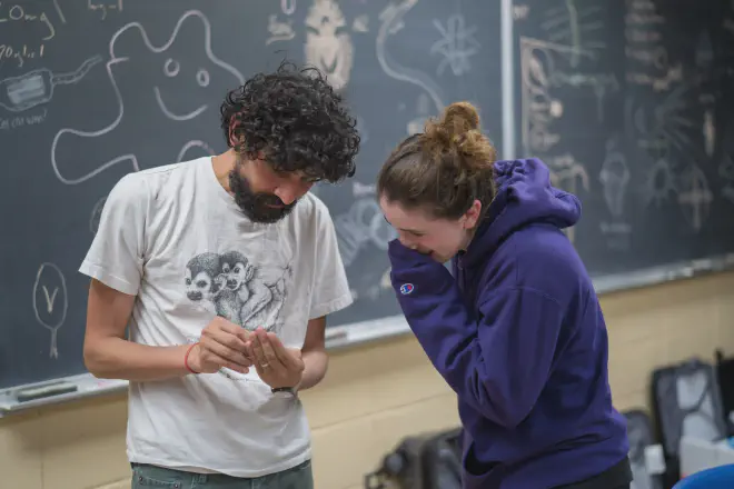 Manu Prakash y Ellie Flaum